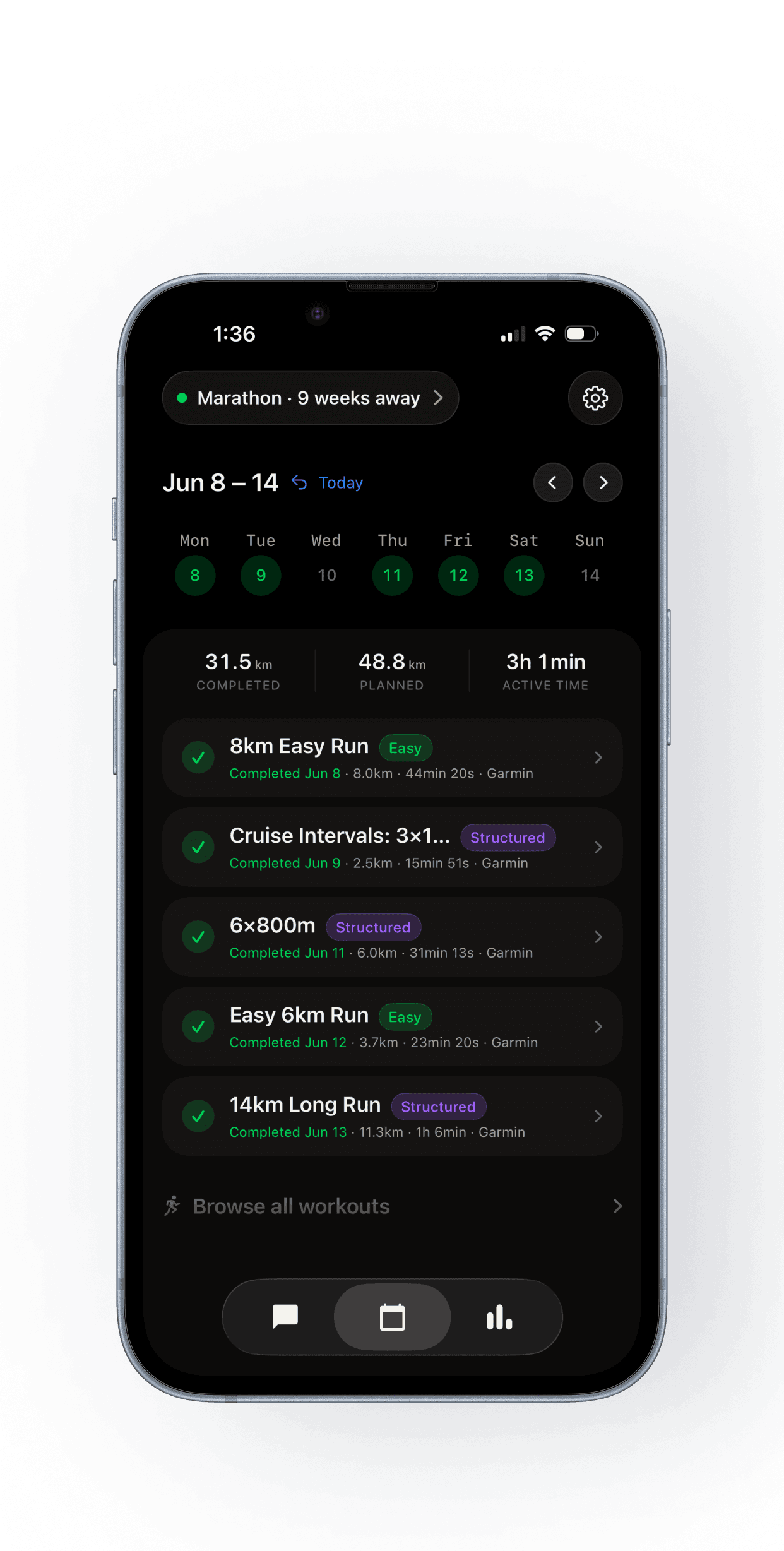 Paceboard weekly view showing completed runs, planned distance, and a marathon countdown